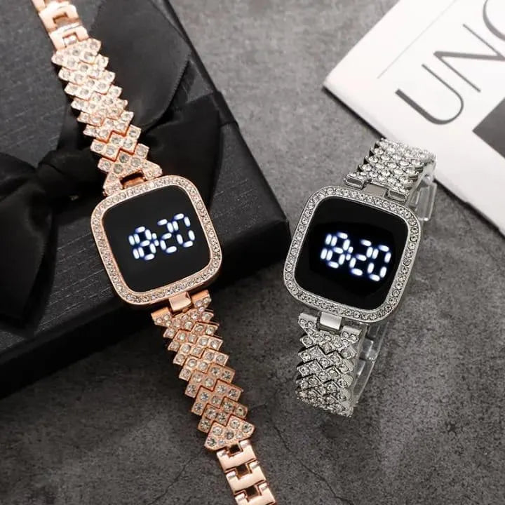 Sleek Women's Square Face Chain Strap Touch Digital Watch